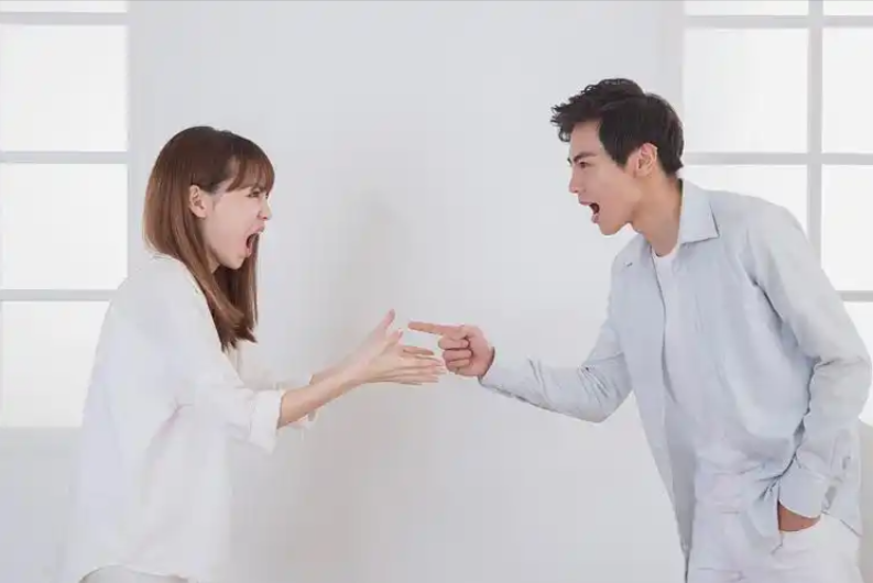 广州本地调查公司：孩子年满18岁离婚还要付抚养费吗